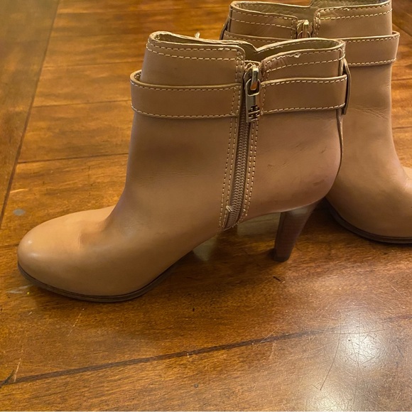 Tory Burch Tan Bristol Boots Size 8 - Picture 4 of 9